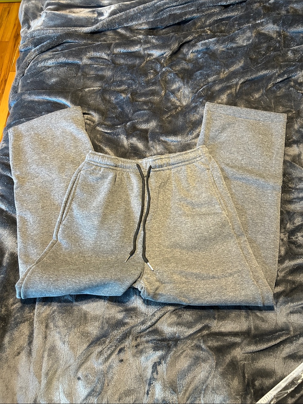 Boys baggy sweatpants straight leg open bottom elastic waist pockets 150 nwot